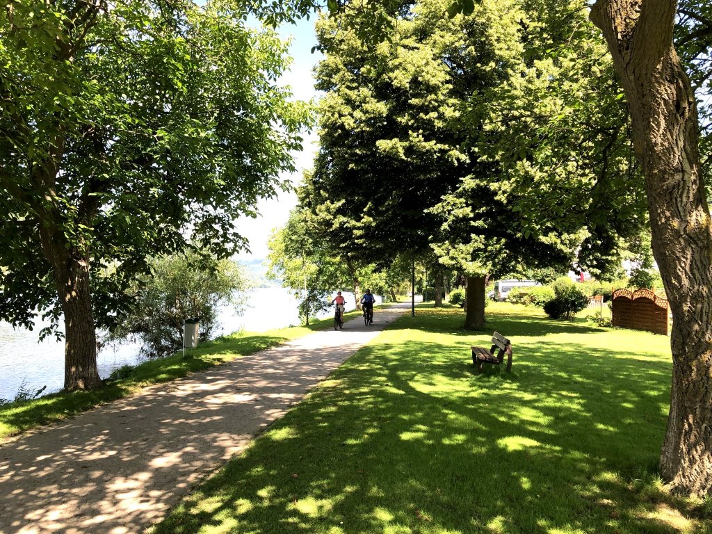 Radfahren auf dem Moselradweg