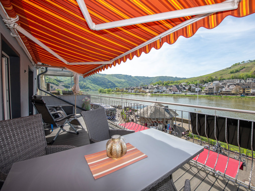 Große Terrasse Ferienwohnung Tilda