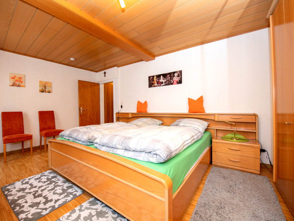 Schlafzimmer 2 mit Doppelbett