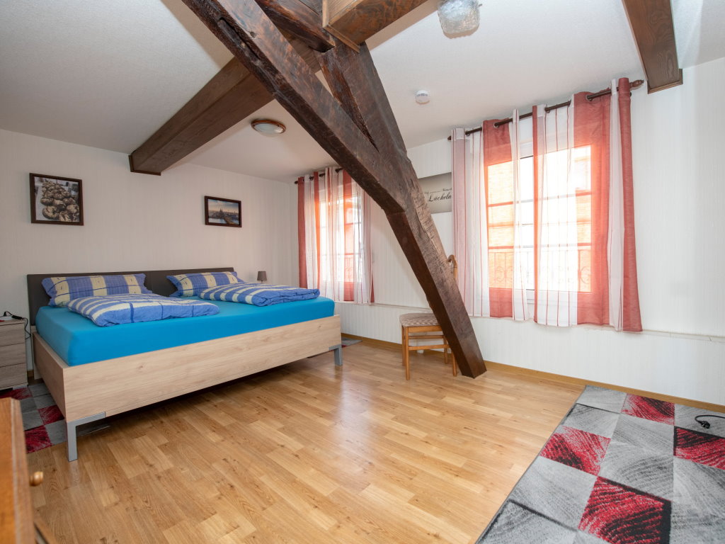 Schlafzimmer 1 mit Doppelbett